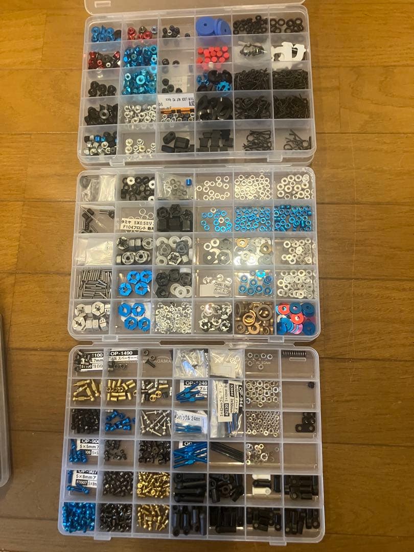 タミヤパーツ多数他　キャリングバック付き