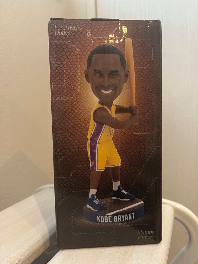 【非売品】コビー ブライアントボブルヘッド 8/8ドジャースタジアム配布 未開封