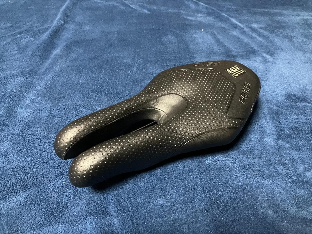 ISM PS1.0 タイムトライアル サドル