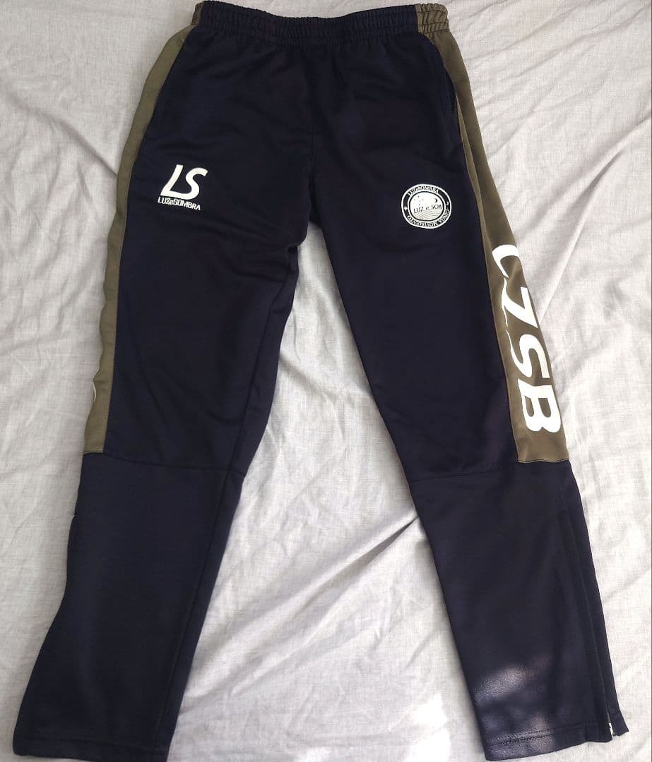 ルースイソンブラ ジャージ上下セット Ｍサイズ