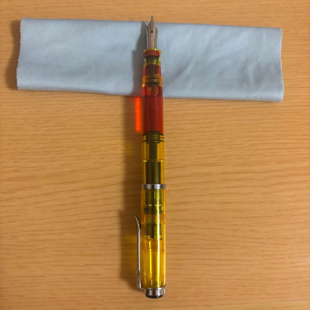 ペリカン　M205 DUO 万年筆 イエロー　ハイライターインク付き　BBニブ