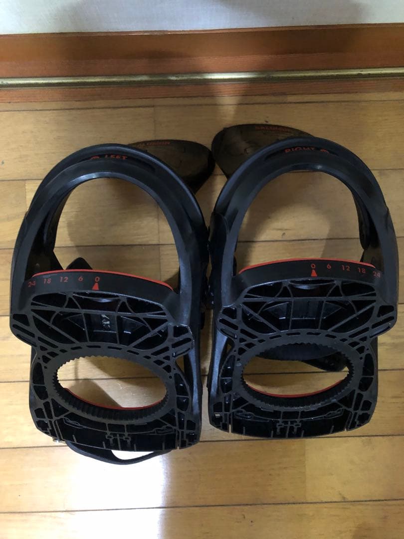 SALOMON スノーボード ビンディング 左右用 ブラック/レッド