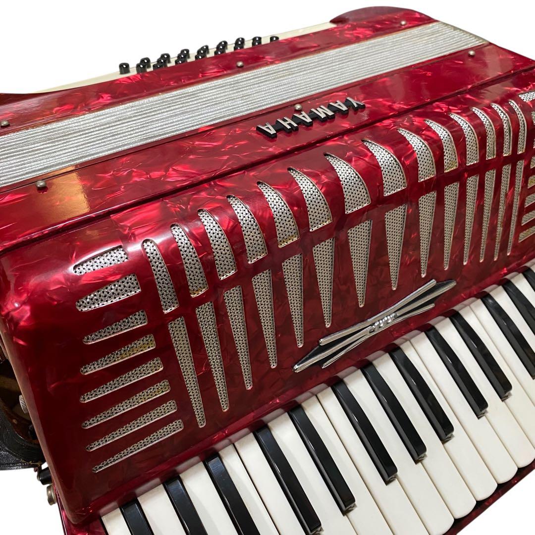 【良品】YAMAHA アコーディオン YA-18 ハードケース付　30鍵盤