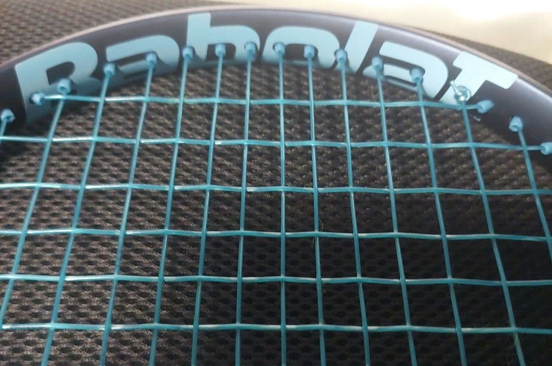 【超美品】使用頻度少ない　保証書付き　バボラピュアドライブライト　テニスラケット