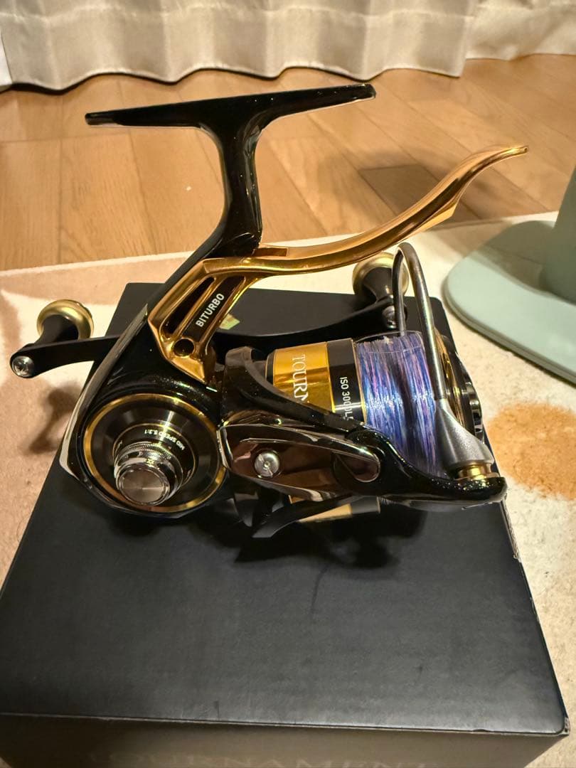 リール Daiwa TOURNAMENT ISO 3000LBD