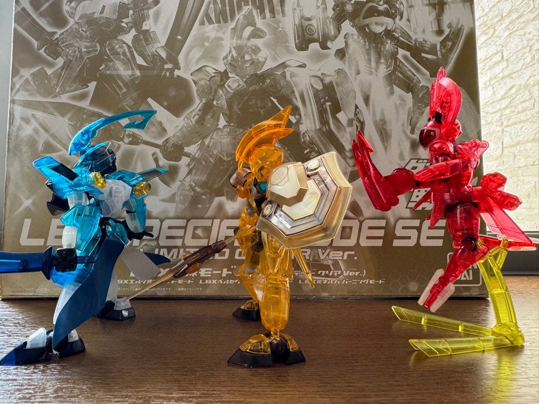 《メルカリ市限定価格》ダンボール戦機 LBX特殊モードセット(リミテッドクリア)