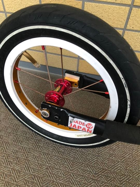 ゼロバイクファクトリー　バニッシュ　ランバイク　ストライダー