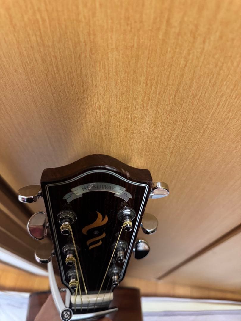 ヘッドウェイ　エレアコ　純正ギターケース付属！美品