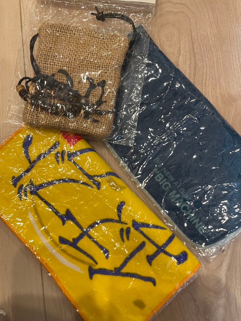 B'zグッズまとめ売り　会報・ツアーパンフ・その他グッズ色々