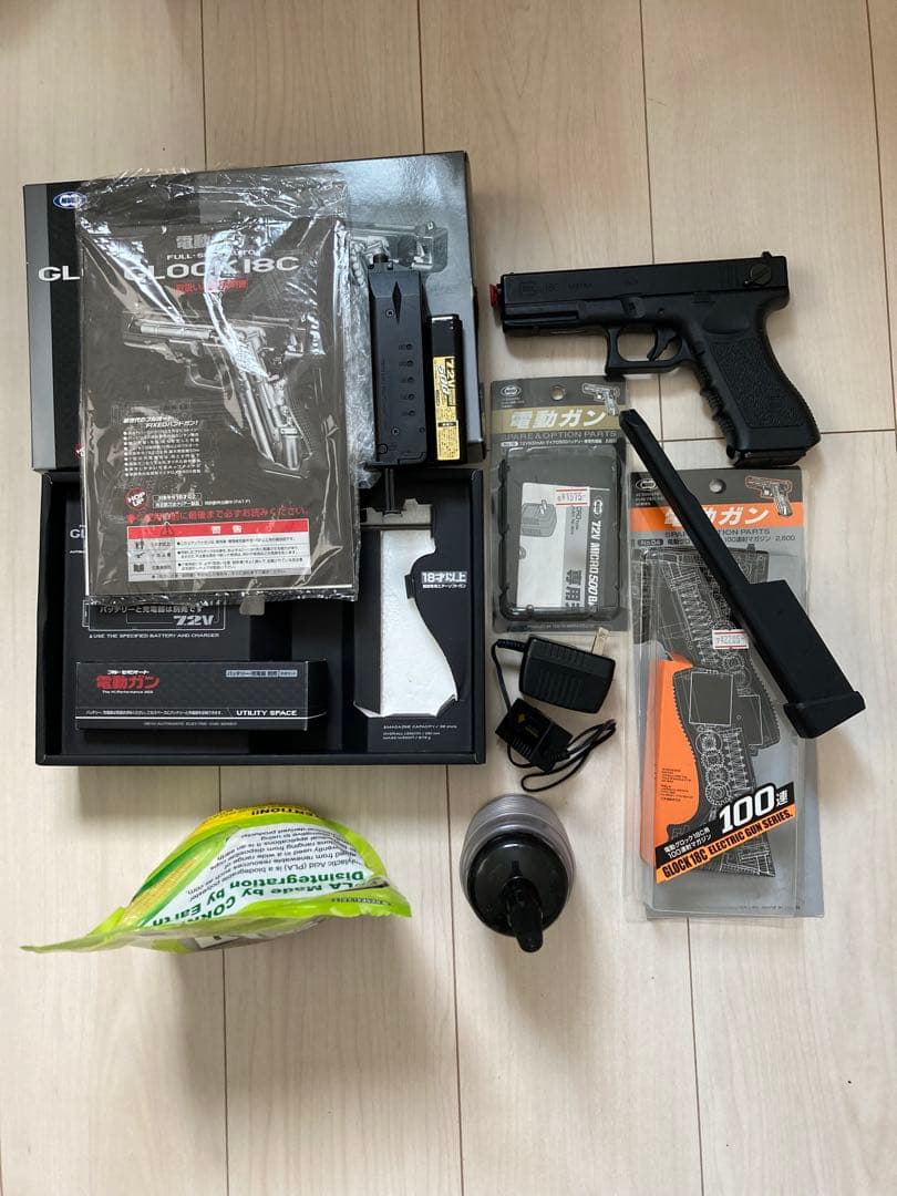 東京マルイのGLOCK 18C & MP5K HC など