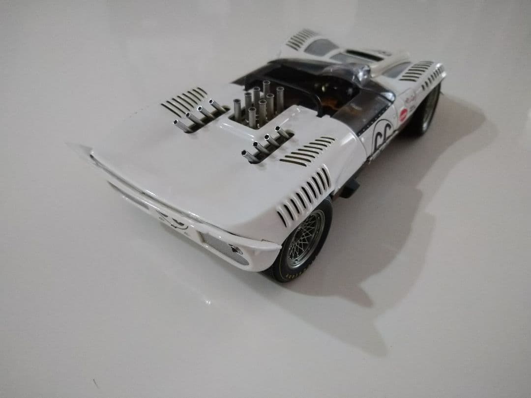 車　ＡＵＴＯ・Ａｒｔ　1/18　Ｃｈａｐａｒｒａｌ　ダイキャストミニカー