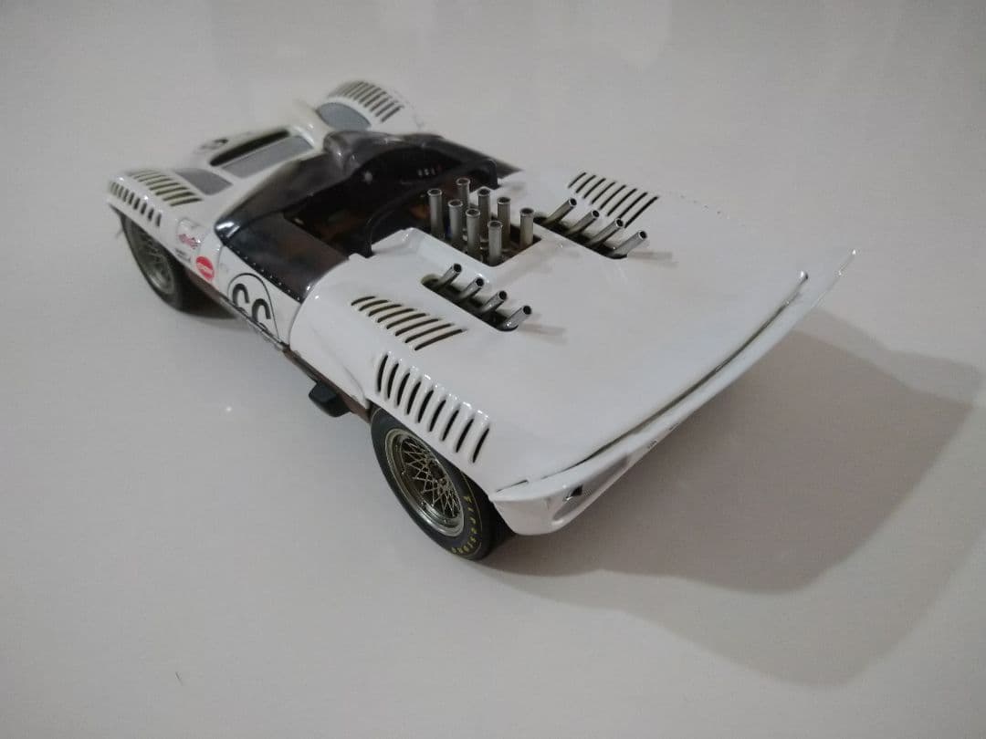 車　ＡＵＴＯ・Ａｒｔ　1/18　Ｃｈａｐａｒｒａｌ　ダイキャストミニカー