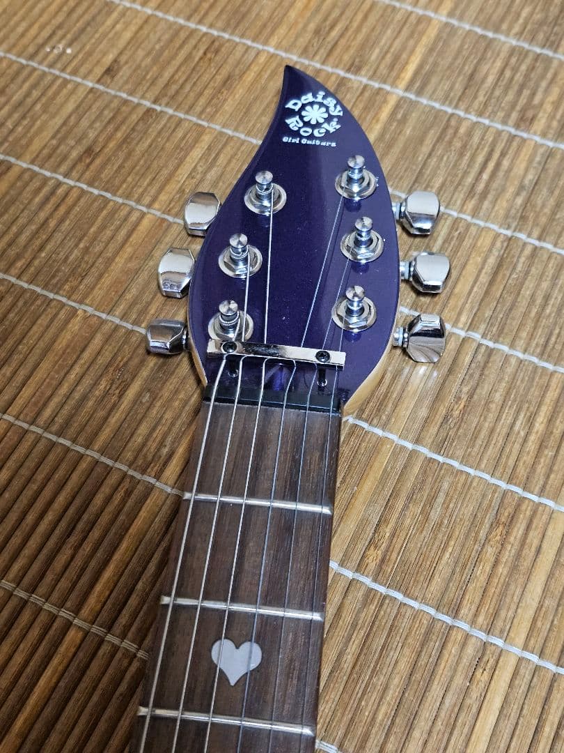 【エレキギター】ハート型 DAISYROCK デイジー ロック + おまけ付き