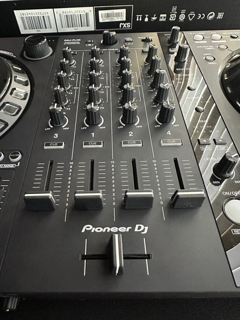 美品　pionner DDJ-FLX6 ケース付　化粧箱含め付属品有