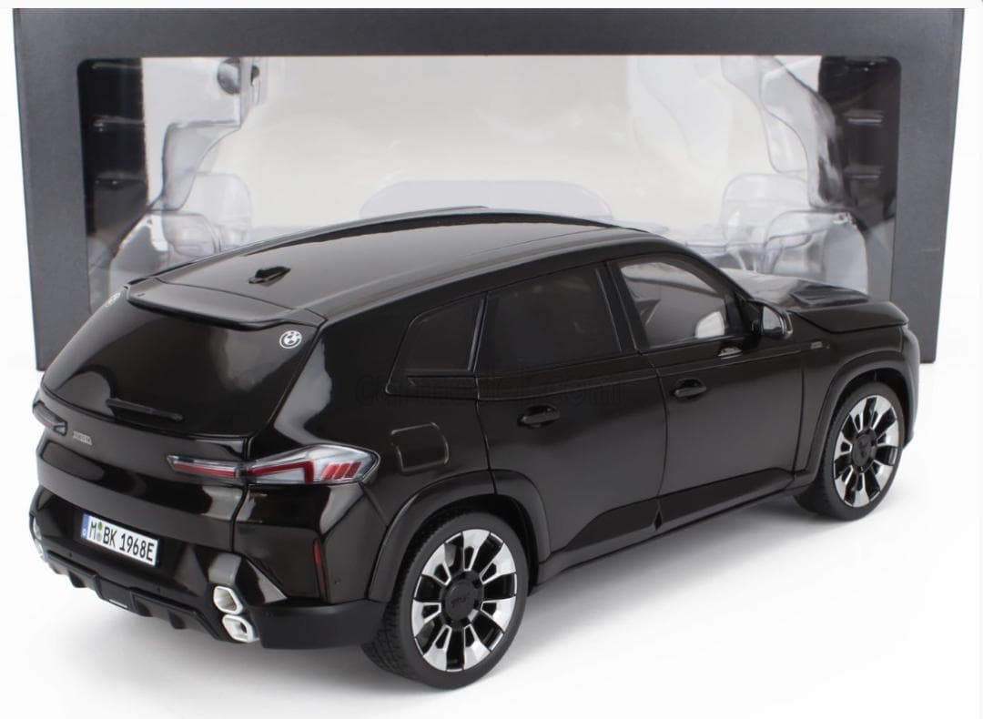 【新品】  XM (G09) ミニチャンプス 1/18 ミニカー