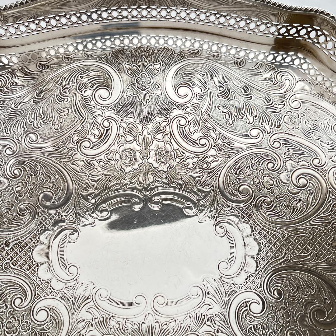 【英国】 ビクトリアンのギャラリートレー 41cm 【シルバープレート】