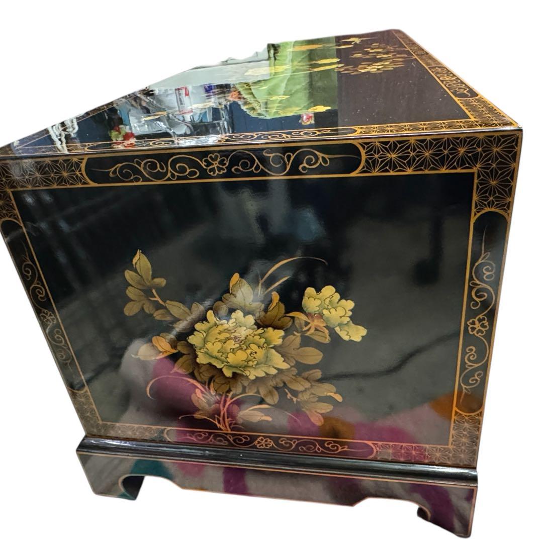 花柄装飾 箪笥 ローチェスト TV台 4段引き出し 開き扉付 螺鈿細工