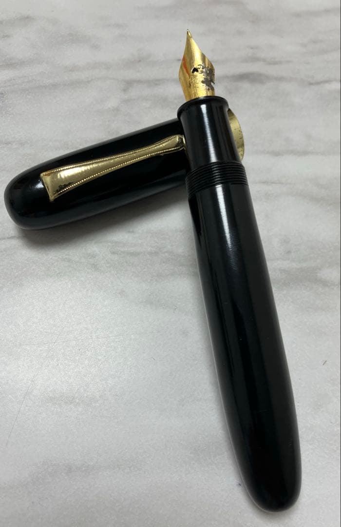 ジャンク★詳細不明★極太軸　万年筆　本体のみ