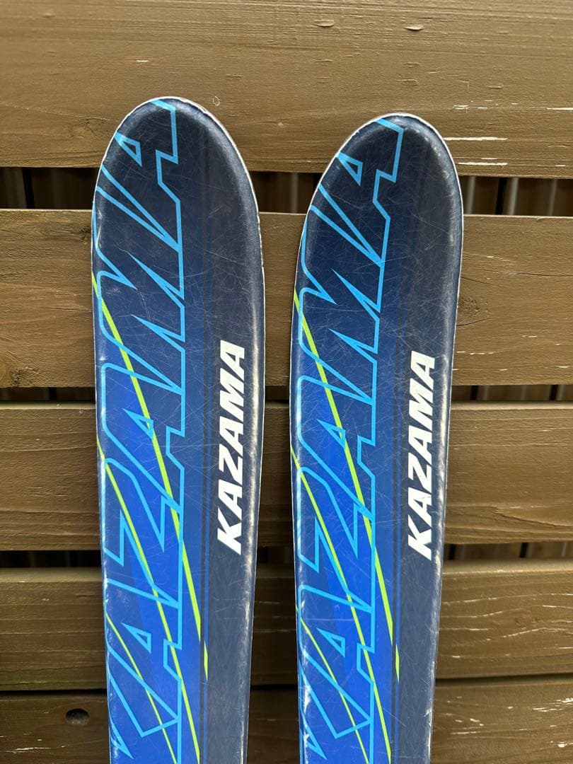 KAZAMA スキー板 青 ストック付き
