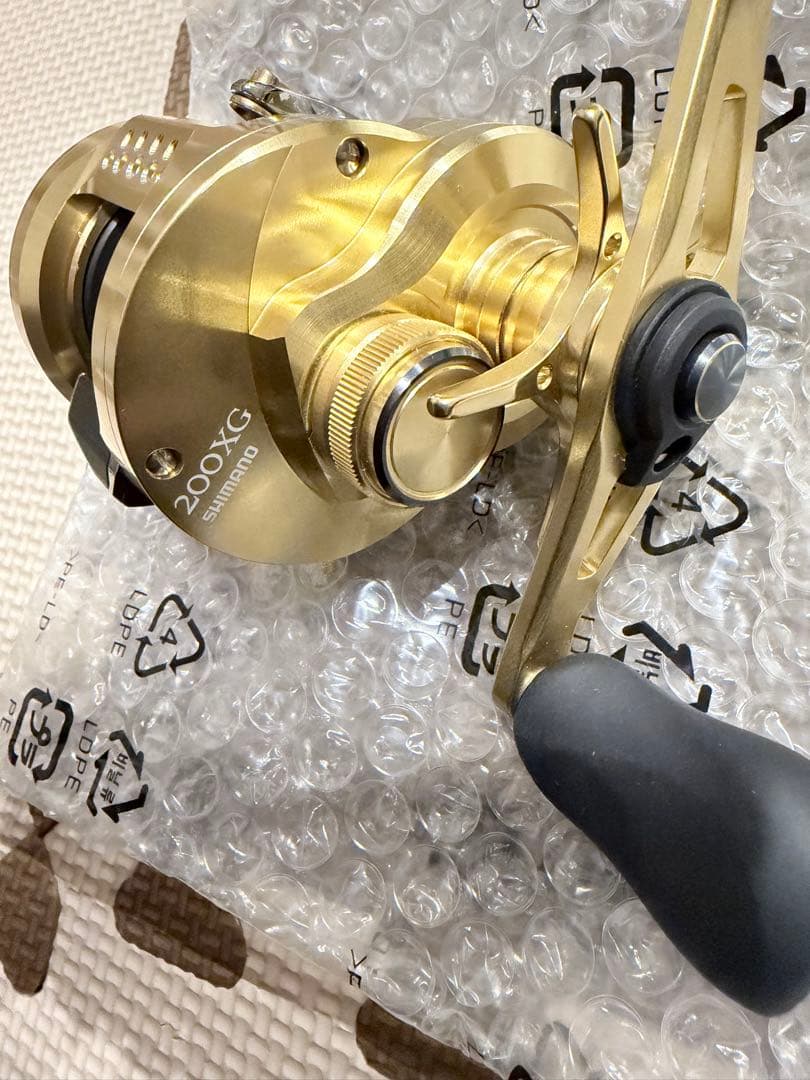 シマノ　カルカッタコンクエスト200XG