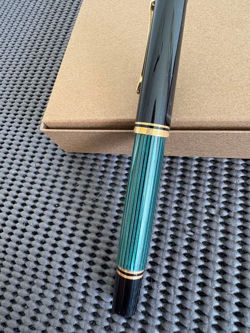ペリカン スーベレーン 万年筆 グリーンストライプ 緑 M400