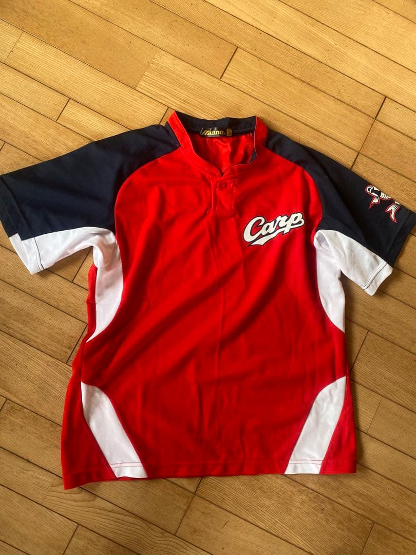 広島東洋カープ　37 野間　練習用Tシャツ　プロモデル　未使用　サイン入り