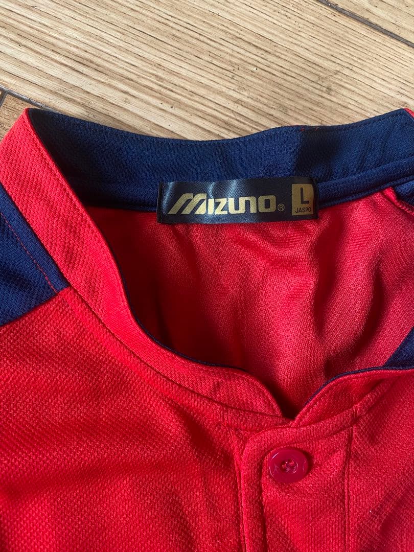 広島東洋カープ　37 野間　練習用Tシャツ　プロモデル　未使用　サイン入り