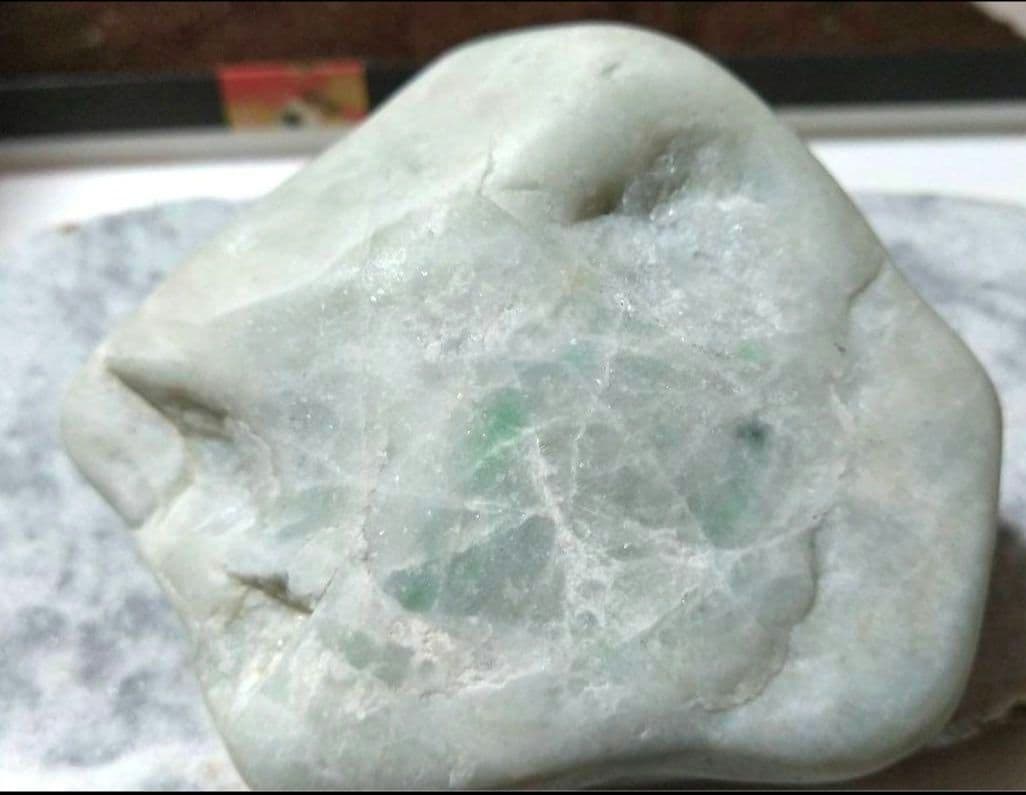 糸魚川翡翠 ヒスイ 300g 原石 国産