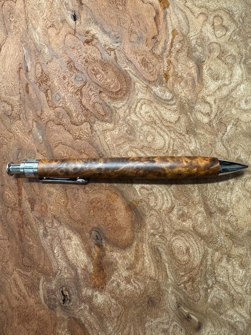 【工房楔　木軸ペン】クルミ こぶ杢