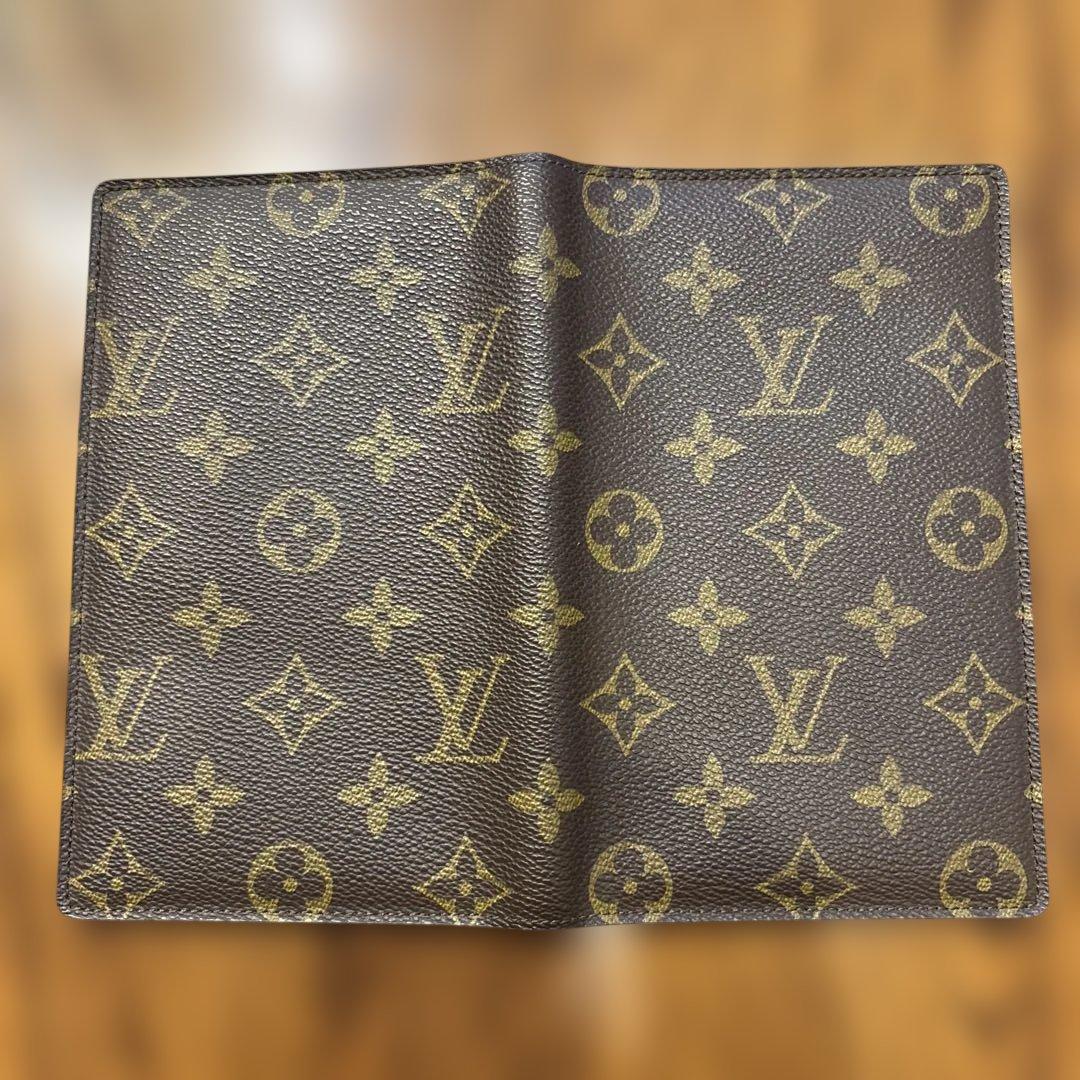 ルイヴィトン　パスポートケース　M60176