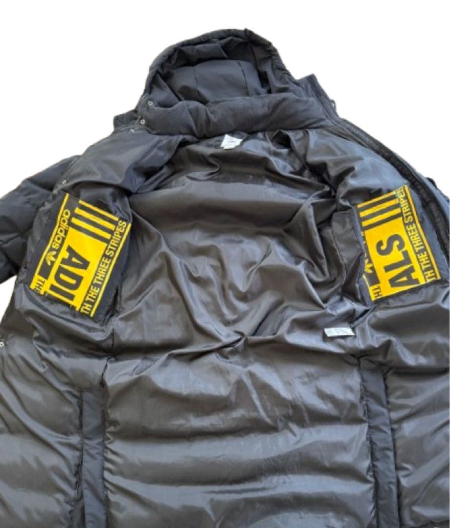 adidas ロング丈ダウンコート ブラック