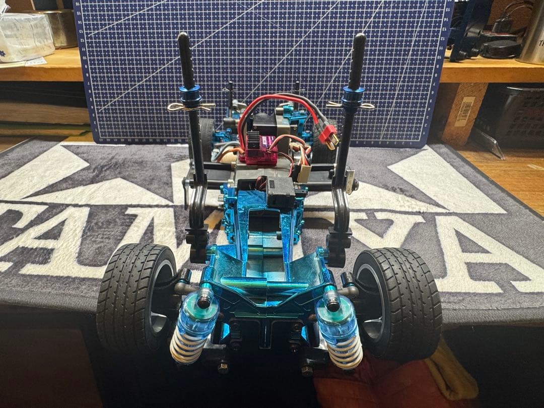 タミヤ M03シャーシ 限定メッキ&クリアダンパー ESCサーボ付