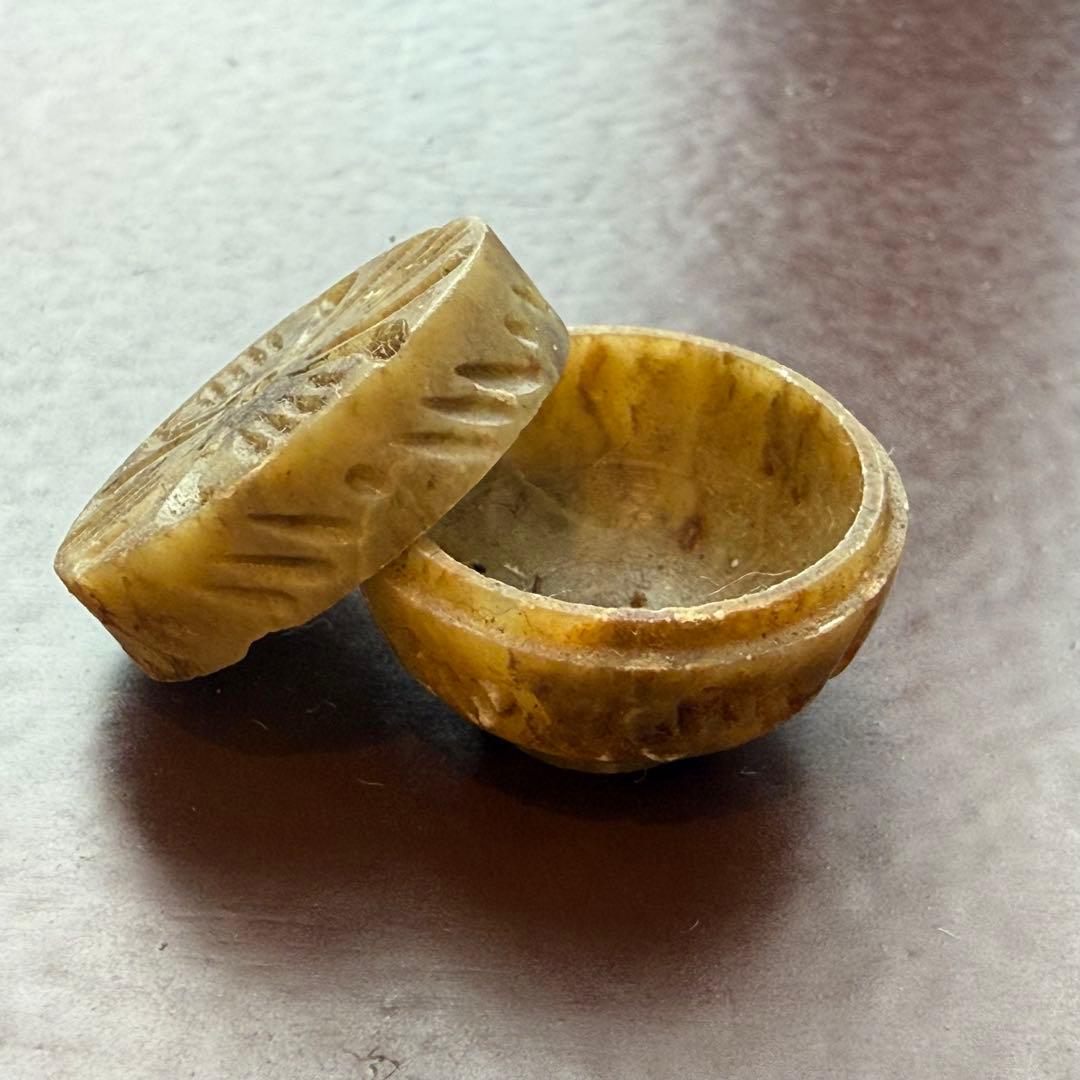 手彫 滑石製 大理石製 香合 蓋開閉式 極上 小型携帯香合 24mm高さ18mm