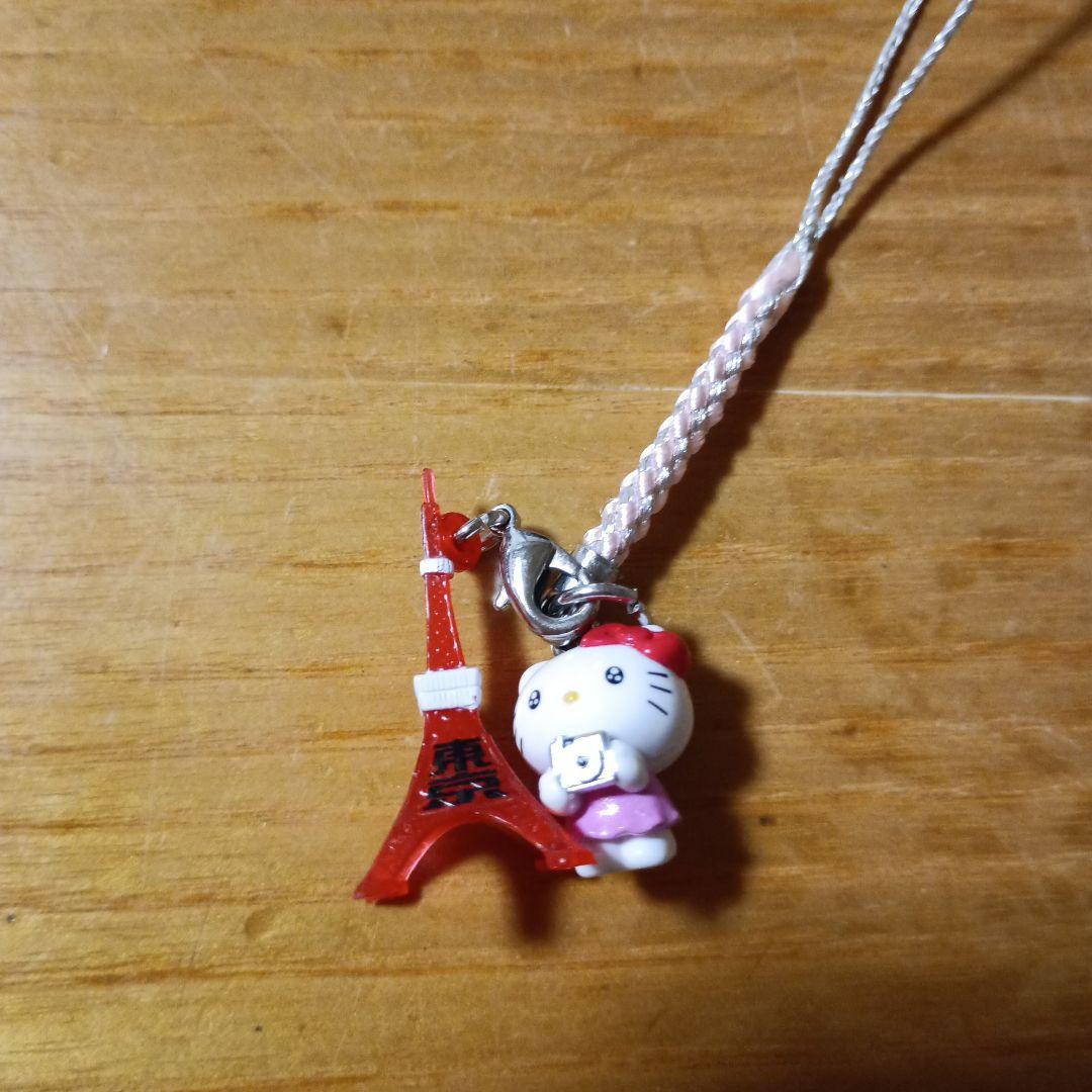 ご当地キティ根付ストラップ9点プラスハンカチ1枚　計10点まとめ売り