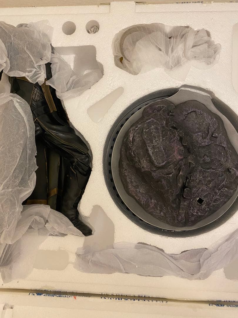 Loki (ロキ) SIDESHOW フィギュア