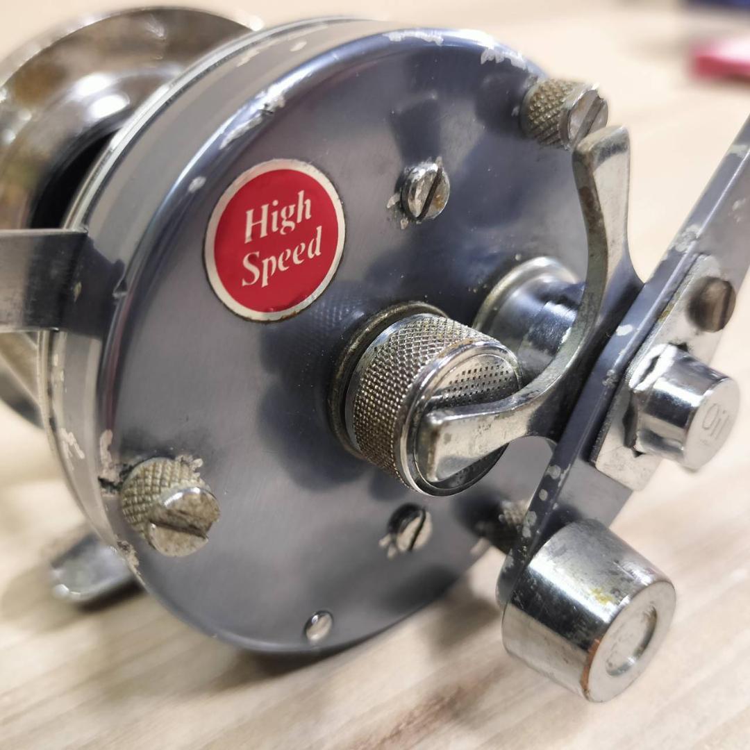 ☆ABU GARCIA アブ アンバサダー 5500C　ビンテージリール　灰