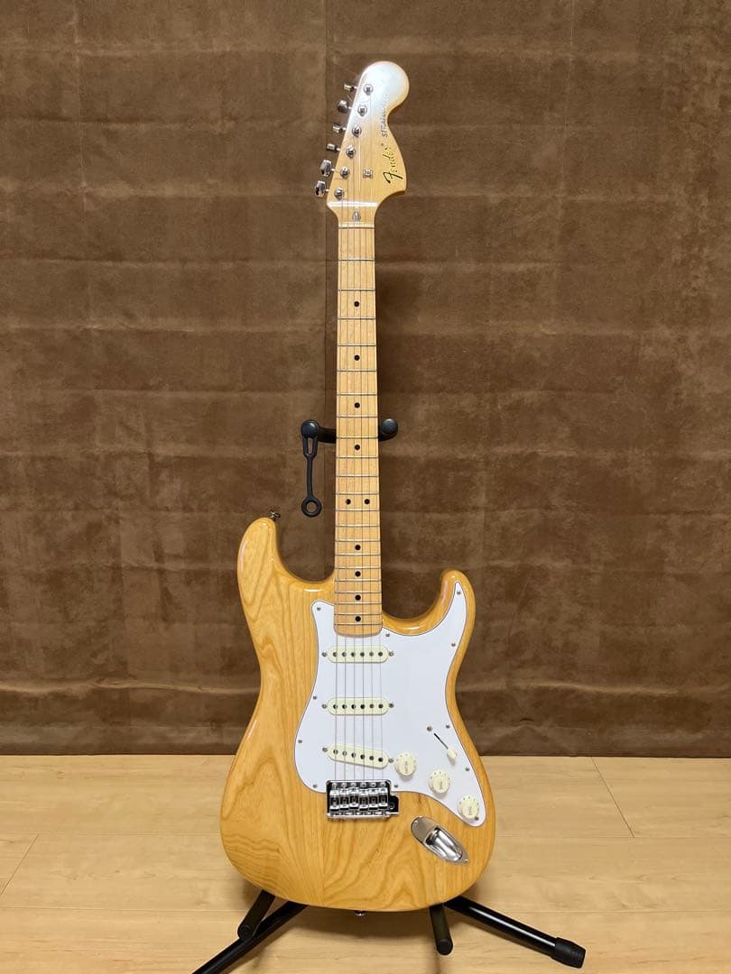 Fender Japanストラトキャスターアッシュボディash