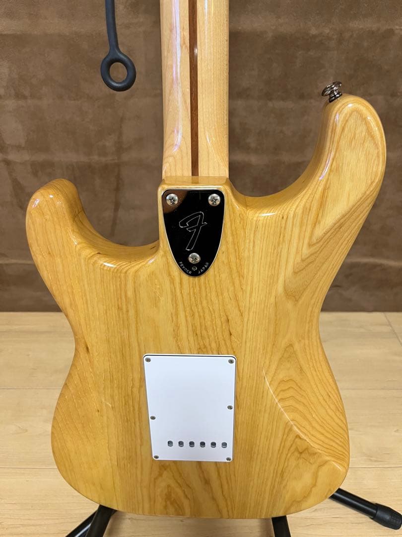 Fender Japanストラトキャスターアッシュボディash