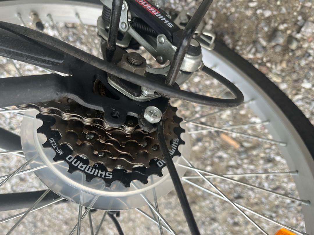 折りたたみ自転車 ブラック フロントサスペンション付き　直接引き取り