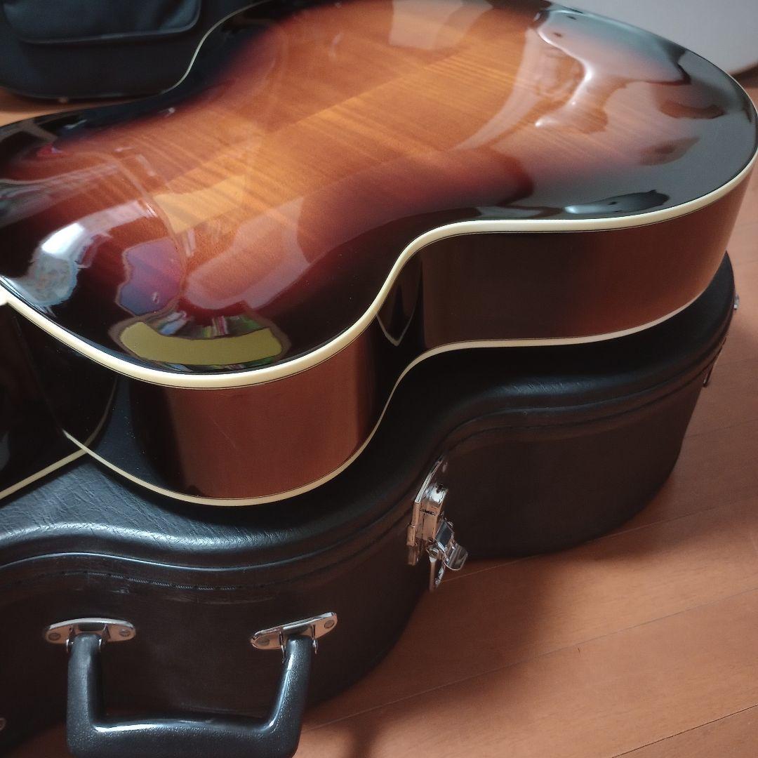 The LOAR LH-700VS アーチトップギター　美品