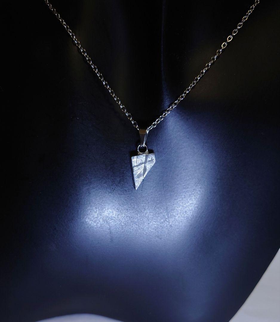 ギベオン隕石 ネックレス　鉄隕石