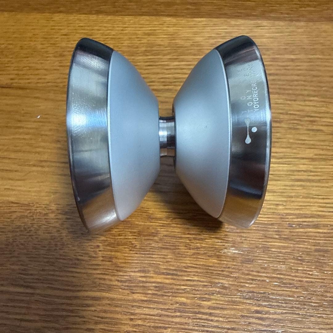 ヨーヨーリクリエーション トーン2022 ブラストシルバー