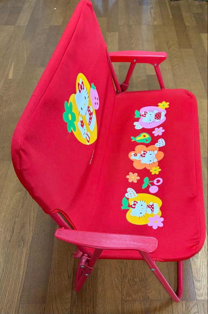 【希少】中古　2002年　ハローキティ　折りたたみ　アウトドアベンチ