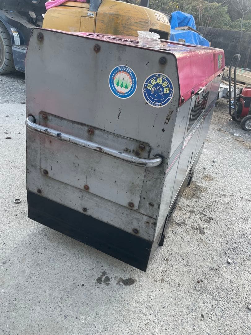 新ダイワ製 スーパーディーゼル溶接発電機 DGW310DMC