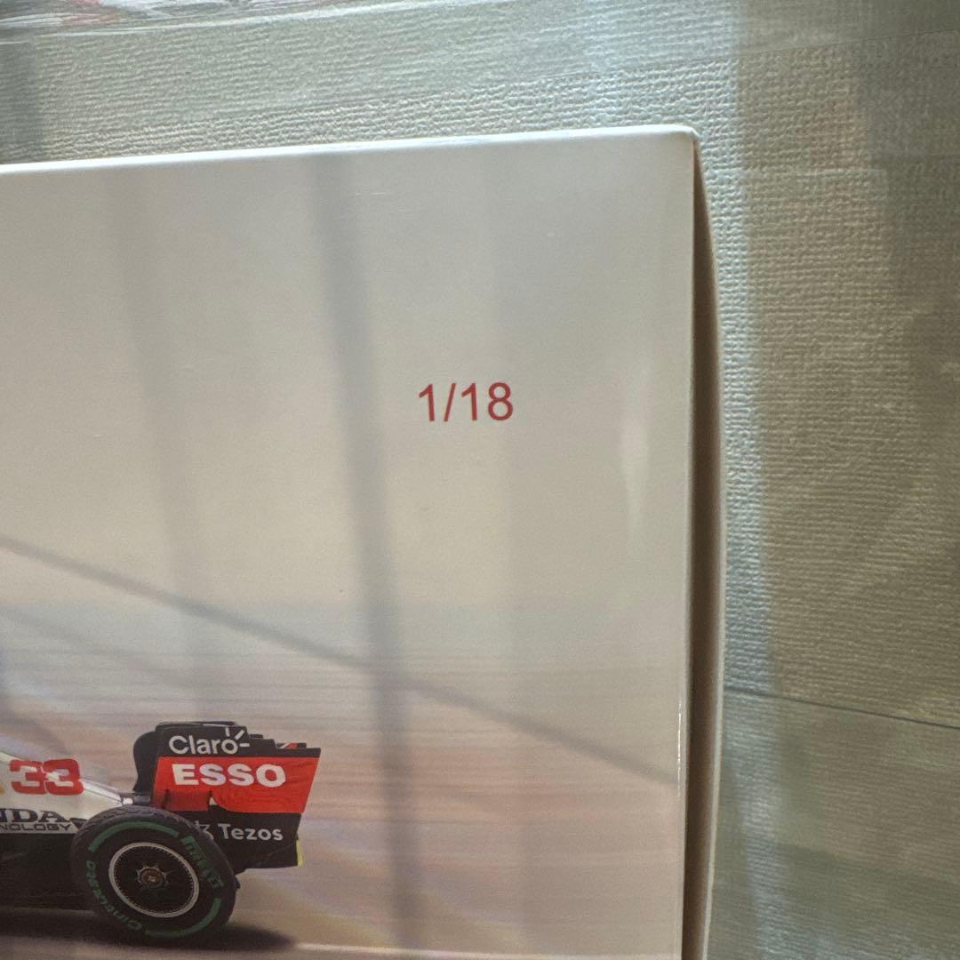 Red Bull Racing Honda RB16 1/18 ミニカー