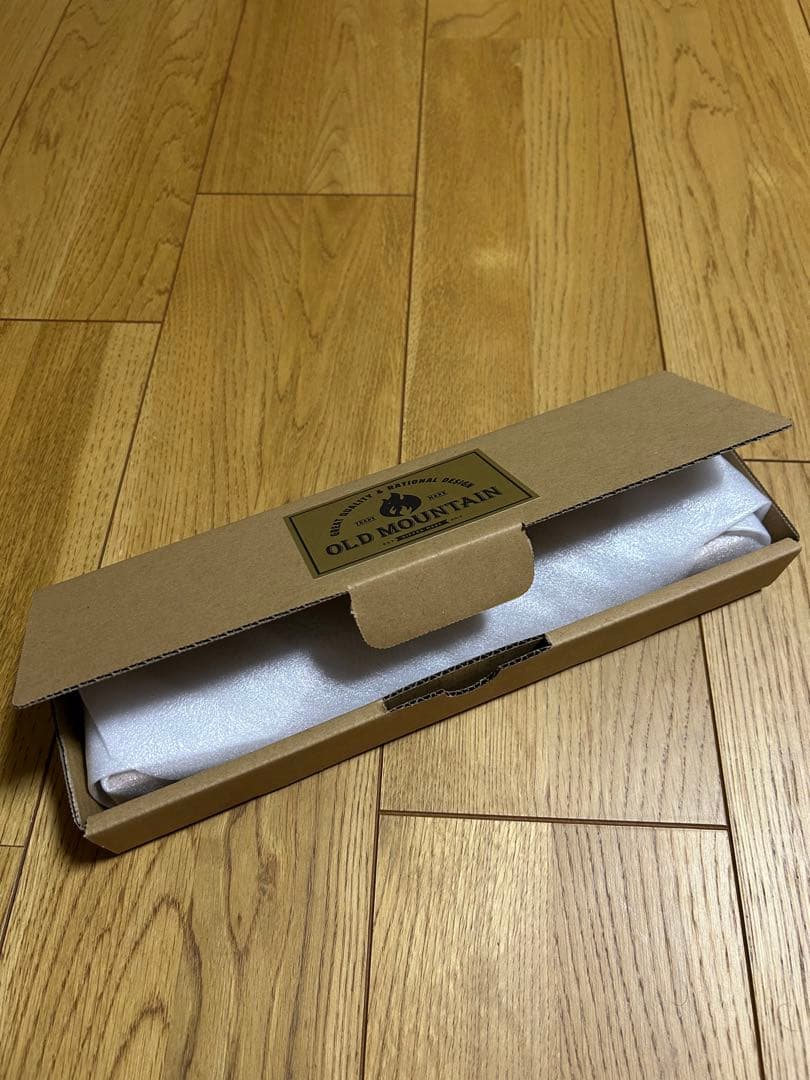 devise works hijiwaru oldmountainオーク月と太陽