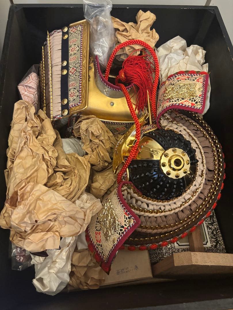 武士の鎧 伝統的な日本のモデル