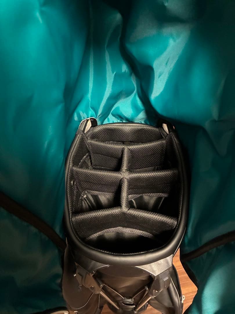 【新品未使用】ASTON MARTIN×Callwayゴルフキャディバッグ