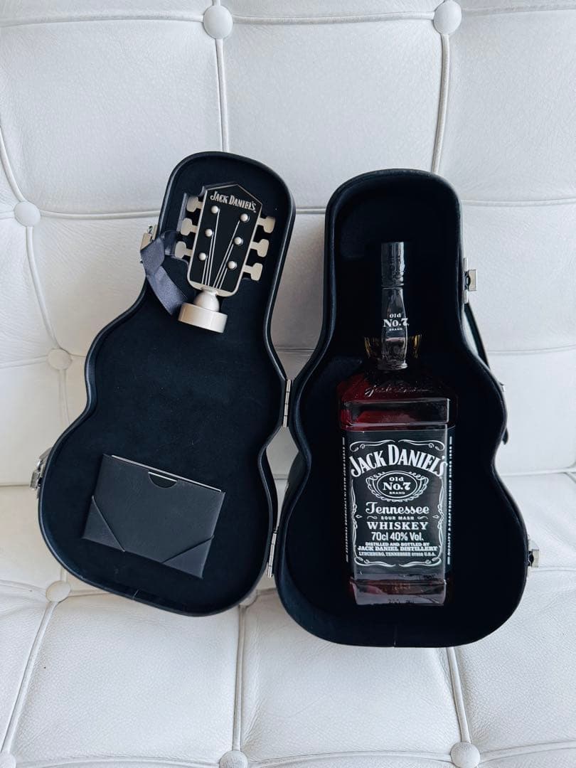 ジャックダニエル　ギターケース入り