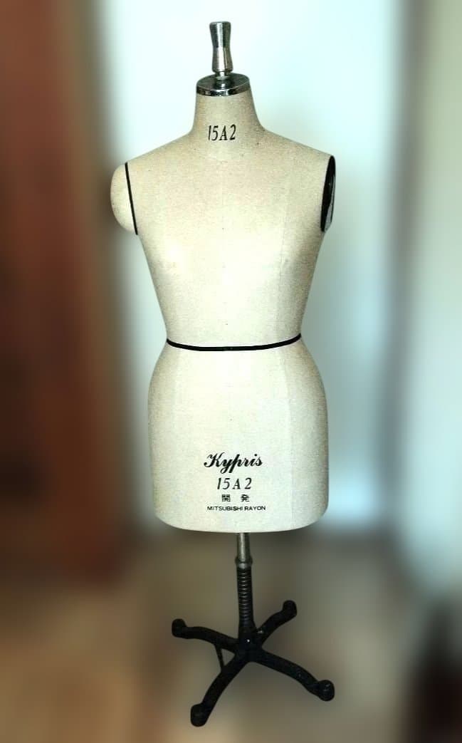 三菱レーヨンKypris 15A2 マネキン